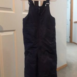 Toddler snow bib.